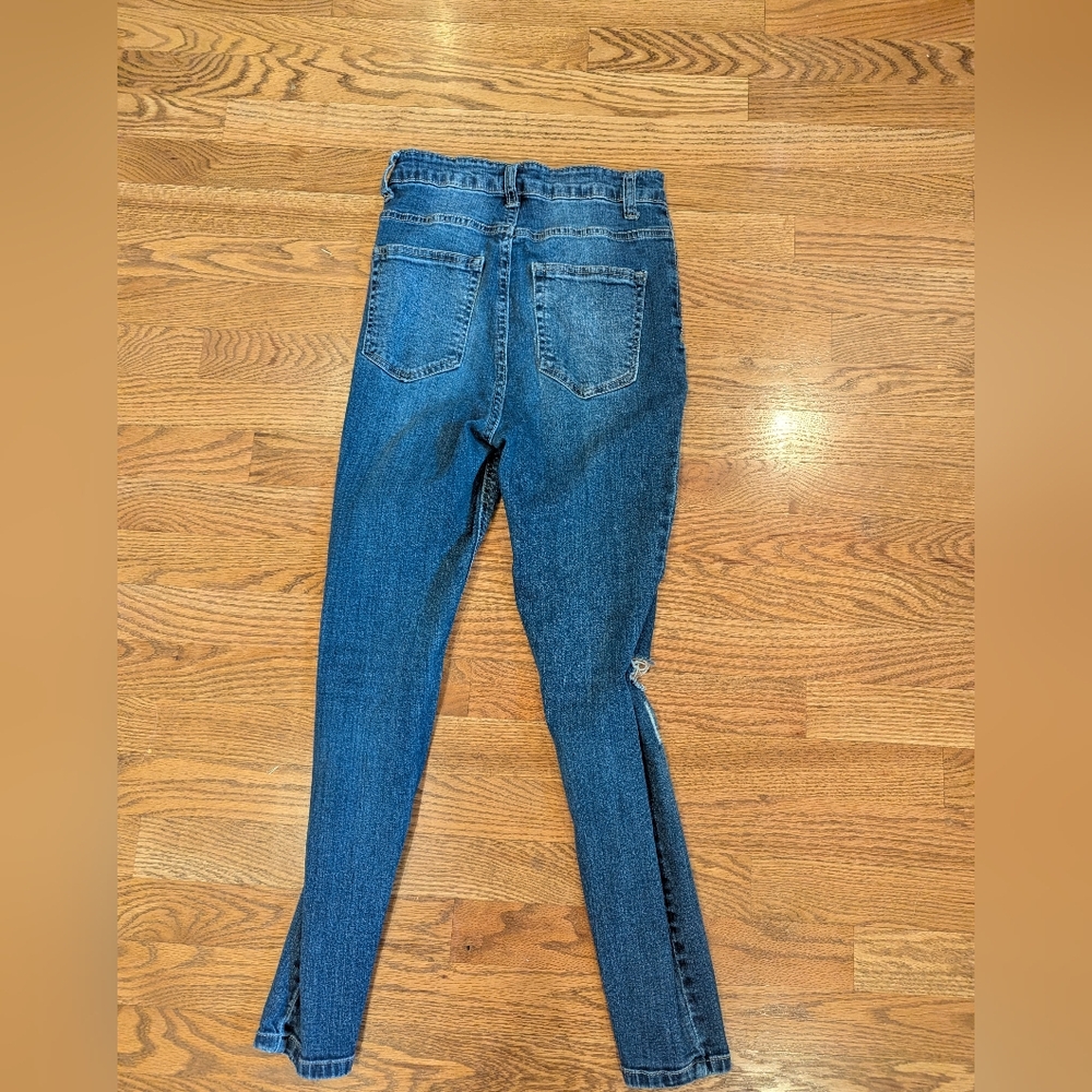 Forever 21 Distressed Skinny Jeans in Blue - Picture 2 of 3